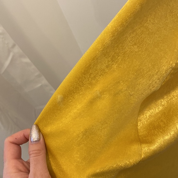 Mendocino Yellow Dresss - Picture 4 of 5